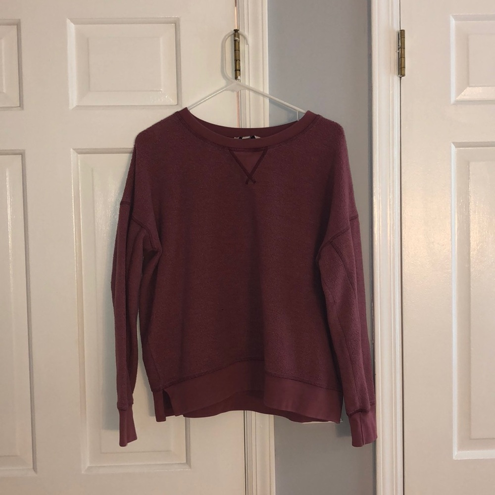 Maroon sweater